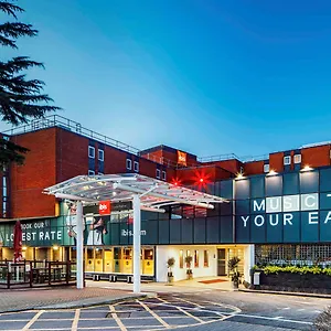 Ibis London Heathrow Airport 3*, Hillingdon Birleşik Krallık